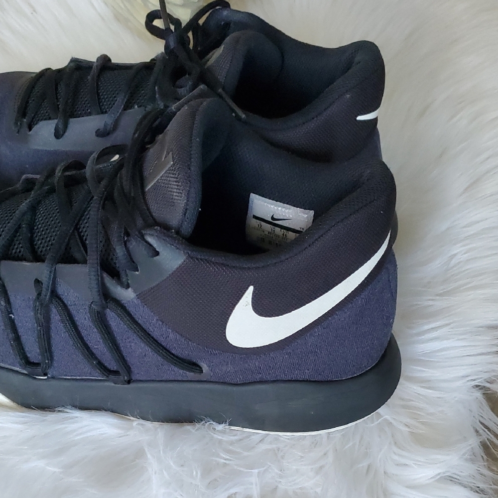 Nike Black and White Men's Sneakers Size 12 - Picture 5 of 15